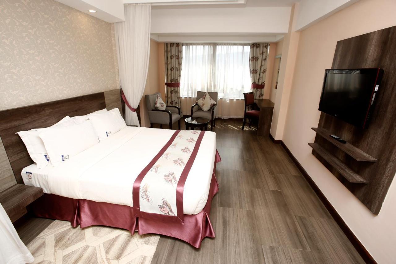 Merica Hotel 纳库鲁 外观 照片
